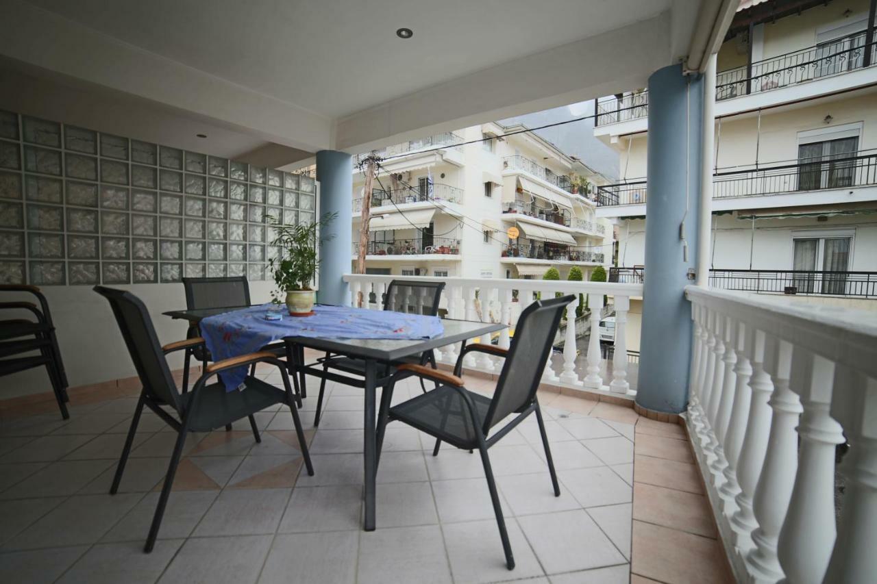Downtown Meteora Apartment Калампака Экстерьер фото