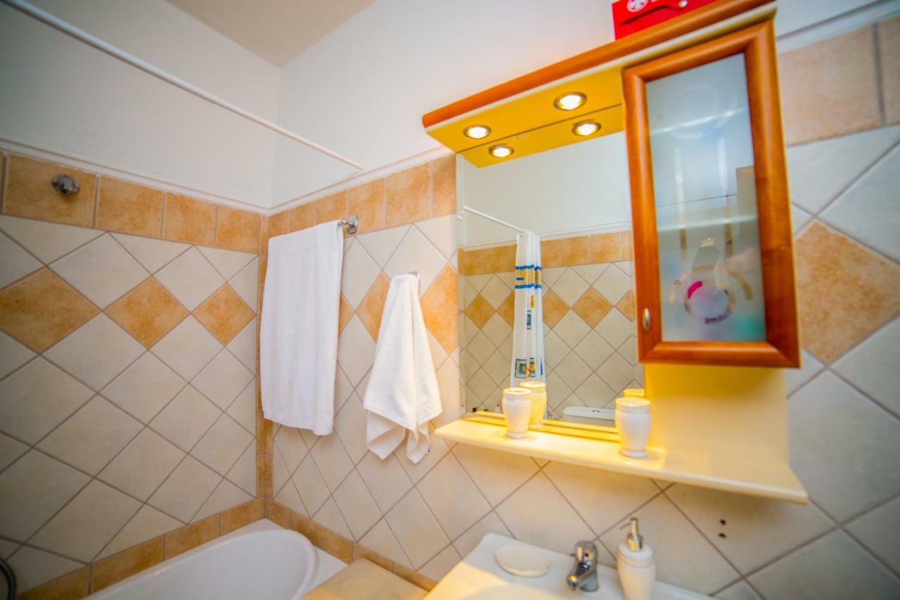 Downtown Meteora Apartment Калампака Экстерьер фото